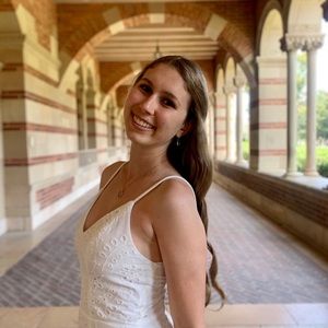 Meet your Posher, Beata